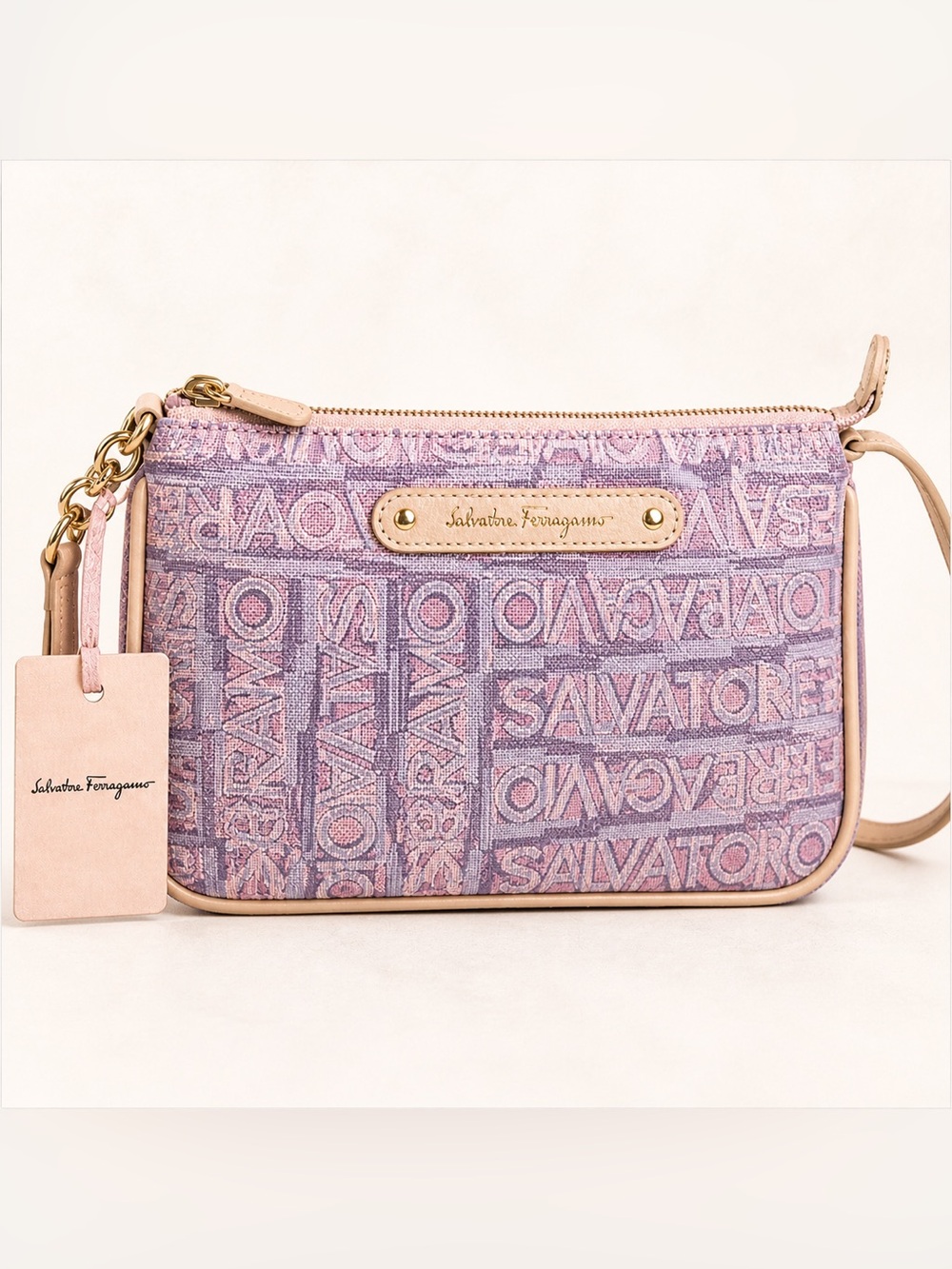 Ferragamo Vintage Monogram Shoulder Bag – Soft Pink Canvas - Picture 2 of 6